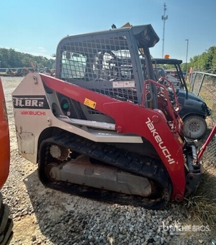 MINI CARGADOR SOBRE ORUGAS 2021 TAKEUCHI TL8R2R