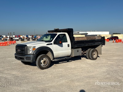 2013 Ford F-450 XL 4x2 Dump Truck
