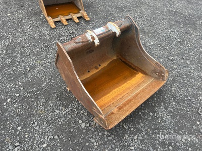 2017 Bobcat M7026 30 in Cleanup Graafmachine Bak