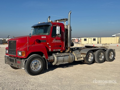 2008 Mack CHU613 8x4 Tri/A Day Cab Truck Tractor