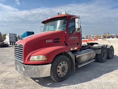2007 Mack CXN613 6x4 T/A Day Cab Truck Tractor