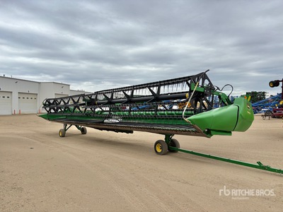 2013 John Deere 640D 40 ft Draper Combine Header