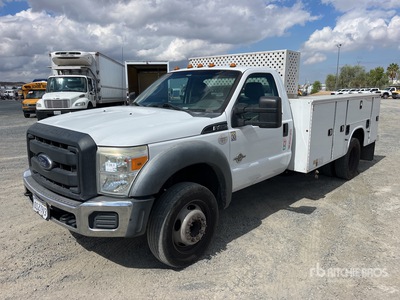 2013 Ford F-450 XL 4x2 Utility Truck