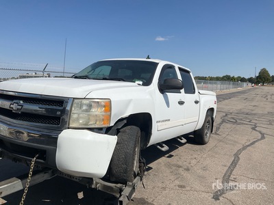 2008 Chevrolet Silverado 1500 4x4 Crew Cab Pick Up