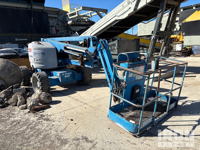 ELEVADOR ARTICULADO GENIE 4WD Z4525
