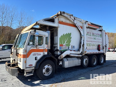 2016 Peterbilt 320 8x4 Front Loader Waste Collection Truck (Inoperable)