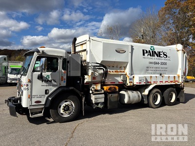 2014 Peterbilt 320 6x4 Side Loader Waste Collection Truck