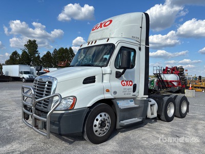 2018 Freightliner Cascadia 113 6x4 Ciągnik siodłowy T/A z kabiną dzienną