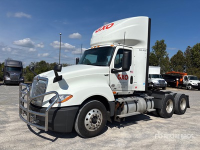 2020 International LT625 6x4 Cabeza Tractora Cabina Corta