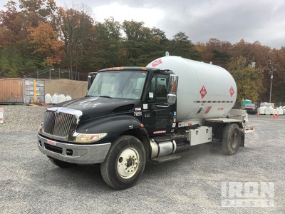 2003 International 4400 4x2 4x2 Camión-cisterna