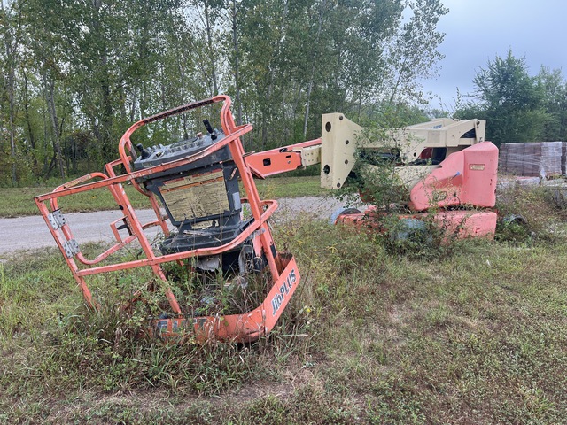 ky様 Articulating Boom Lifts For Sale | GovPlanet