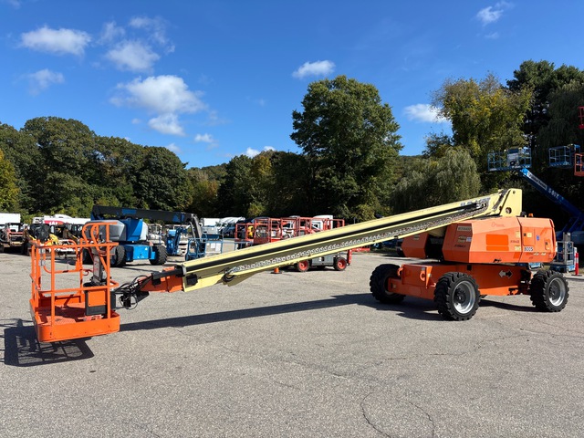 2015 JLG 800S