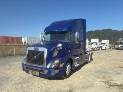 2016 Volvo VNL 6x4 Cabeza Tractora Cabina Dormitorio