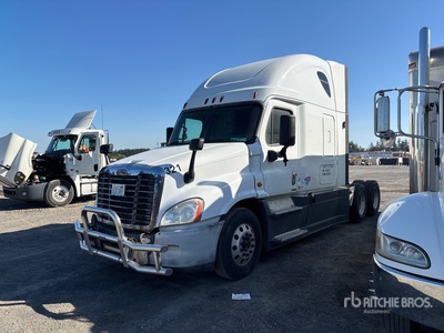 2015 Freightliner Cascadia 125 6x4 T/A Sleeper Truck Tractor (Inoperable)