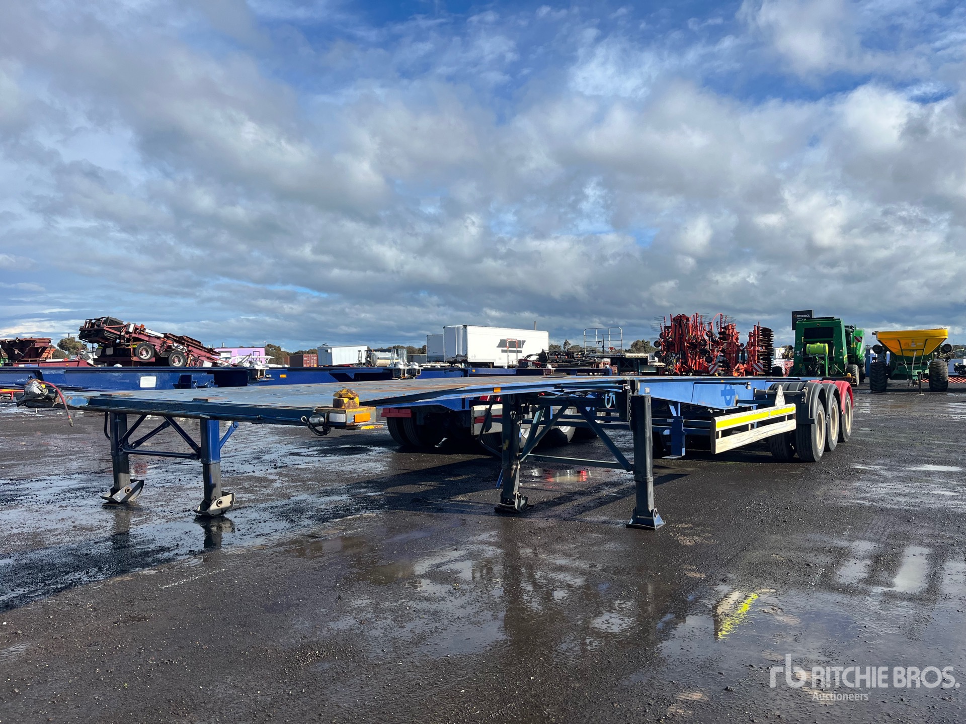 2005 Barker Tri/A Container Trailer