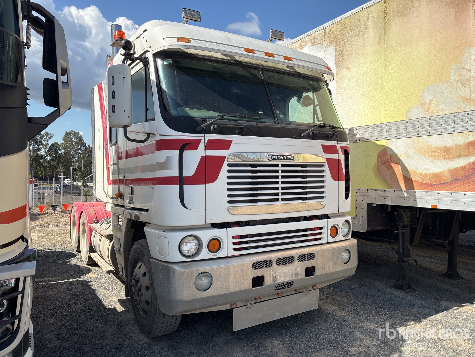2004 Freightliner Argosy 6x4 T/A Sleeper Truck Tractor