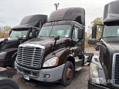 2017 Freightliner CASCADIA 4x2 2-Achs Sattelzugmaschine (Inoperable)