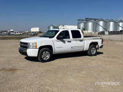 2010 Chevrolet Silverado 1500 4x4 Crew Cab ピックアップ