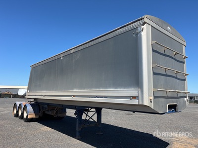 2008 MaxiTrans Tri/A B-Double Lead Sliding End Dump Trailer