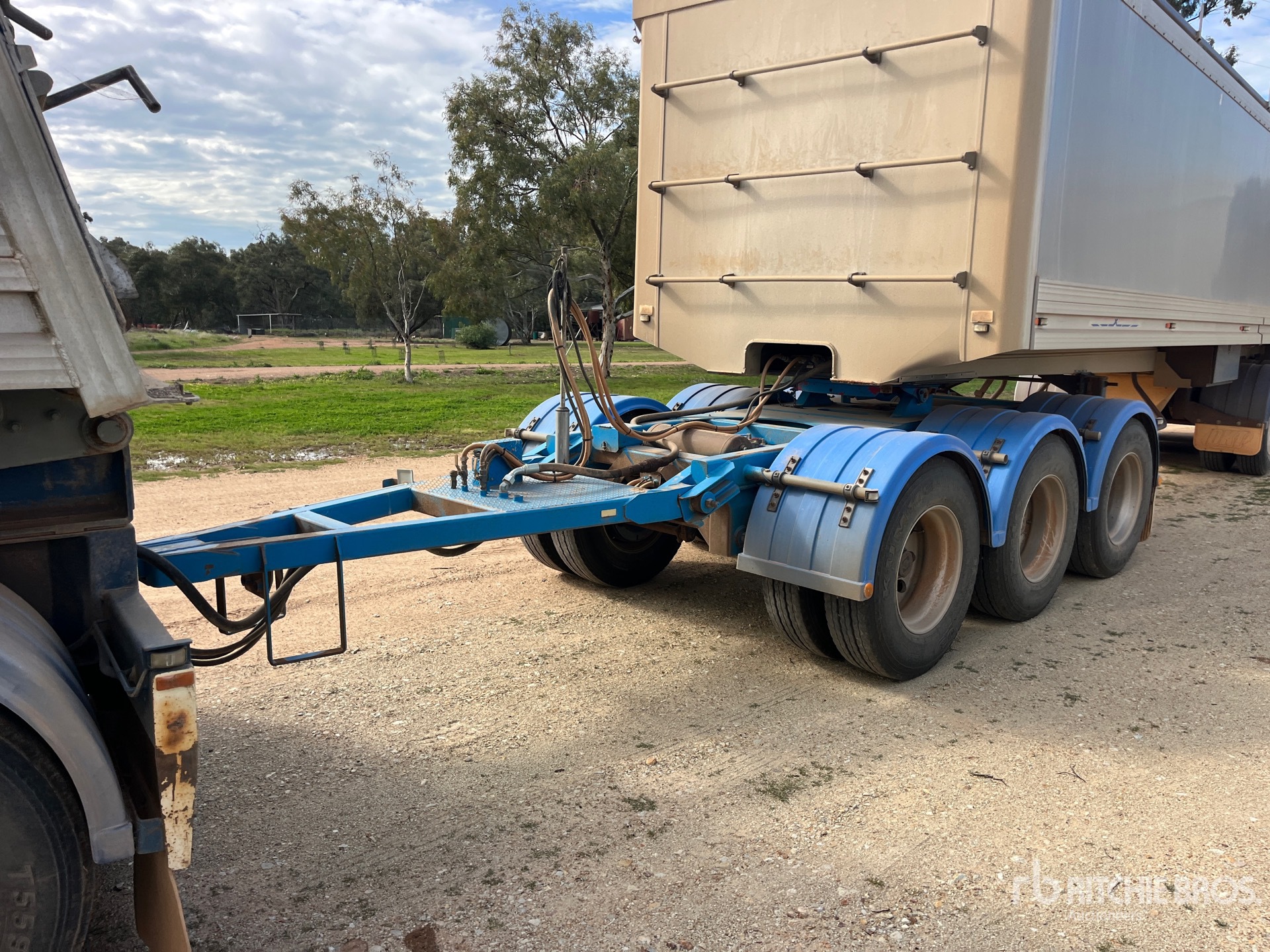 2018 Southcross Tri/A Road Train Dolly