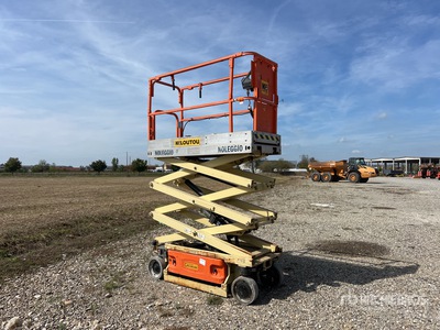 2011 JLG 1930 ES Electric منصة رفع متحركة