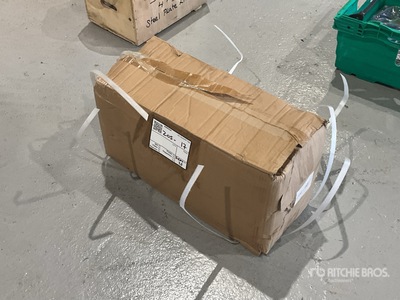 Quantity of (2) hydraulic bearing puller trekker