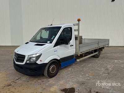 2014 Mercedes-Benz Sprinter 4x2 Camion Plateau Flatbed Truck