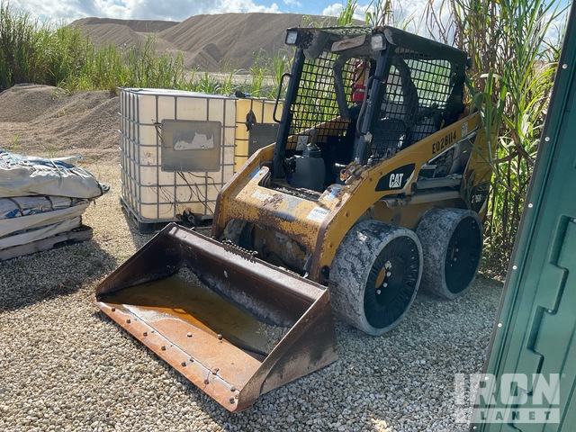 MINI CARGADOR SOBRE RUEDAS 2013 CATERPILLAR 226B3