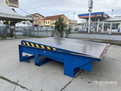 Hydraulic Loading Dock Ramp