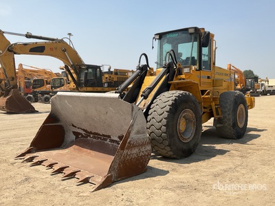 1996 Volvo L-120 Pala gommata