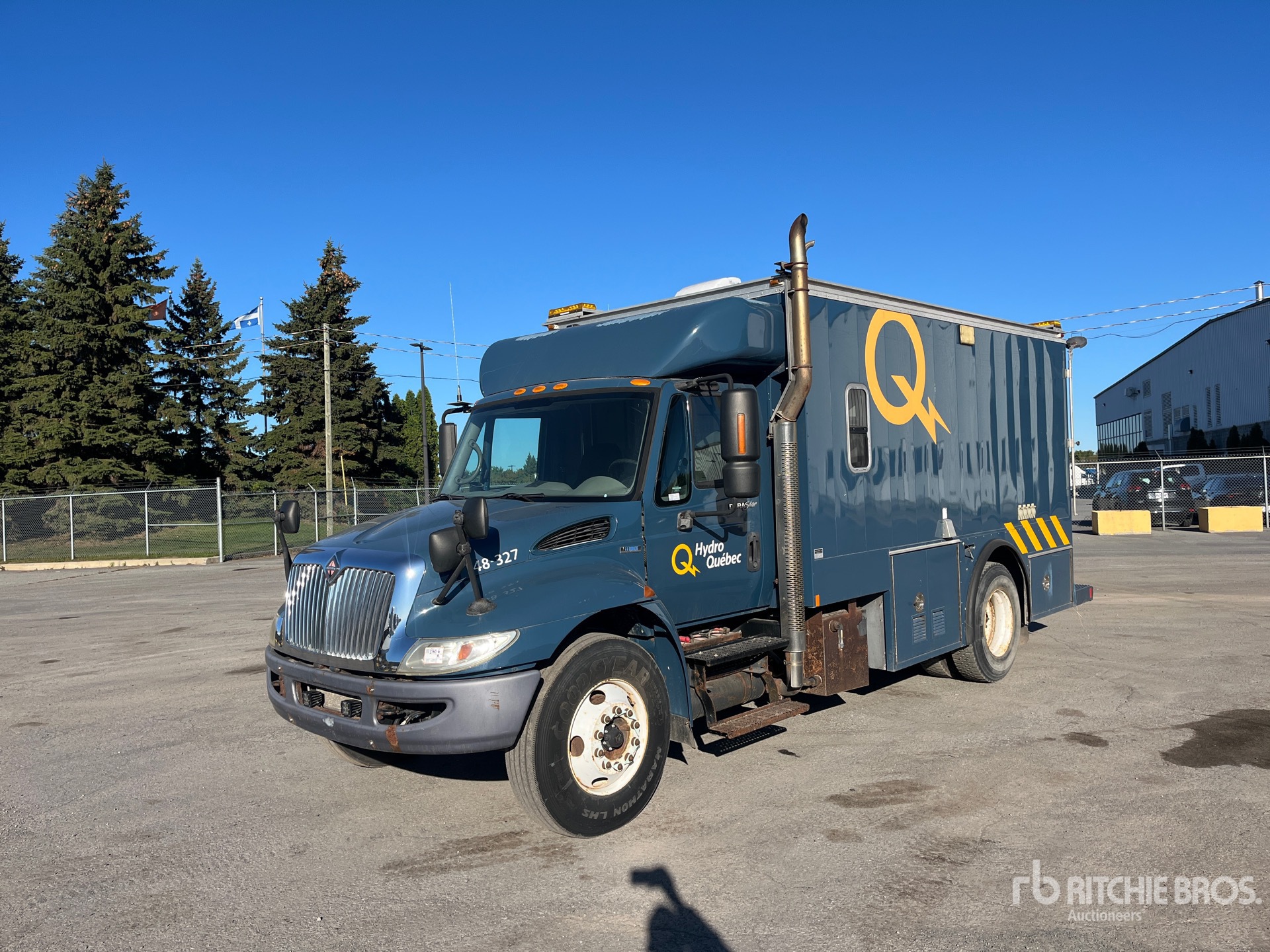 2009 International 4300 4x2 Utility Truck
