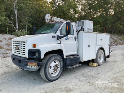 2007 Chevrolet 7500 4x2 Servicewagen (Inoperable)