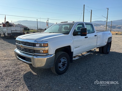2015 Chevrolet Silverado 3500 HD Silverado 4x4 Crew Cab Pickup