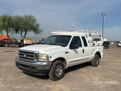 2002 Ford F-250 4x2 Extended Cab Pickup