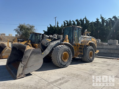 2013 John Deere 824K Wheel Loader