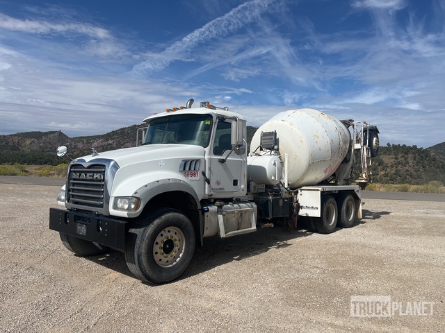 CAMIóN REVOLVEDOR 2017 MACK MCNEILUS 10.5 CYD