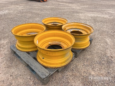 JCB Qte De 4 Jantes Qty Of 4 Rims Varios equipamientos de agricultura