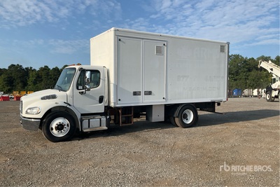2016 Freightliner M2 106 4x2 Shredder Camion fourgon