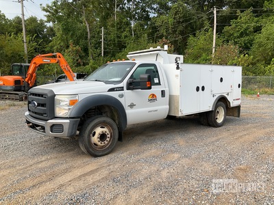 2015 Ford F-550 XL 4x2 Fuel and Lube Truck