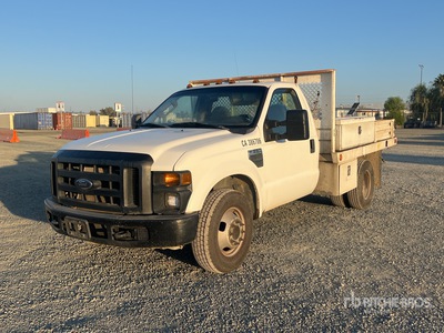 2009 Ford F-350 4x2 Flatbed Truck