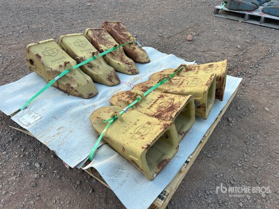 Quantity of (8) Dura Bucket Teeth