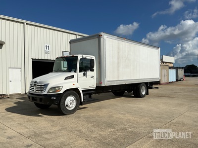 2007 Hino 268 Kastenwägen