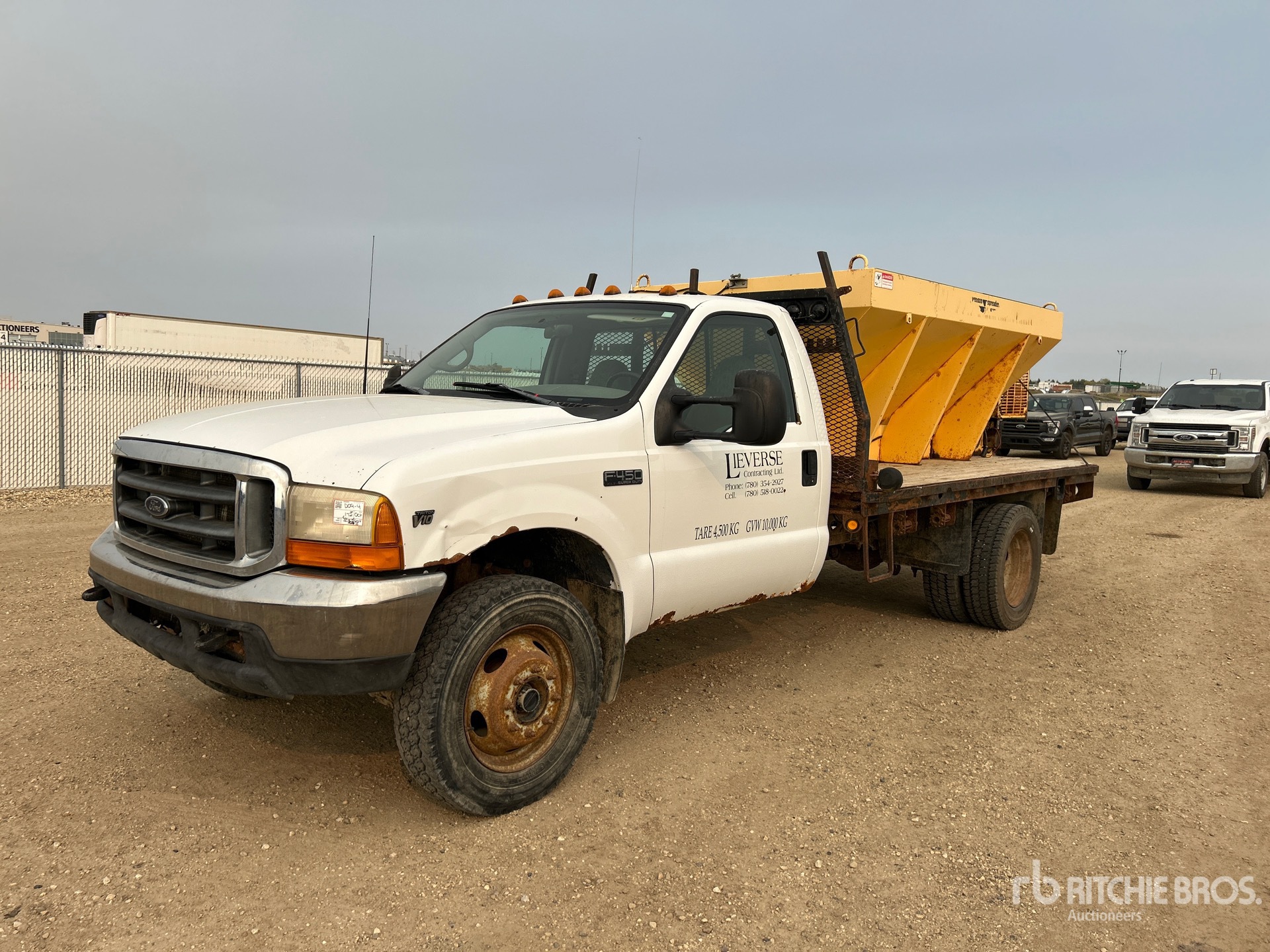 1999 Ford F-450 XLT 4x4 شاحنة مسطحة