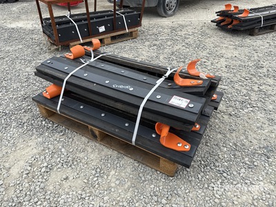 Deleks Rubber Blade 130X20X3 (Unused)