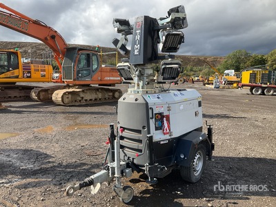 Trime X-ECOK2 3.5 kVA を見 Light Tower