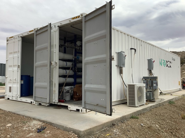 Ampac/Fluence SW100K Reverse Osmosis Electric Desalination Unit Ampac/Fluence SW100K Reverse Osmosis Electric Desalination Unit