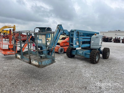 2002 Genie Z45/25 4WD Dual Fuel Articulating Boom Lift