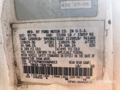 1995 Ford LA9000 Water Truck