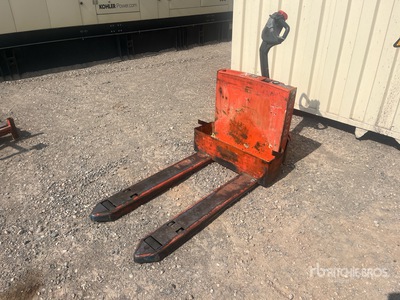 2010 Toyota 7HBW23 4500 lb Electric Pallet Jack (Inoperable)