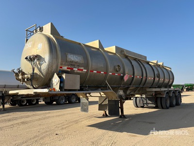 2013 Brenner 42014 L Tri/A Tanker Trailer